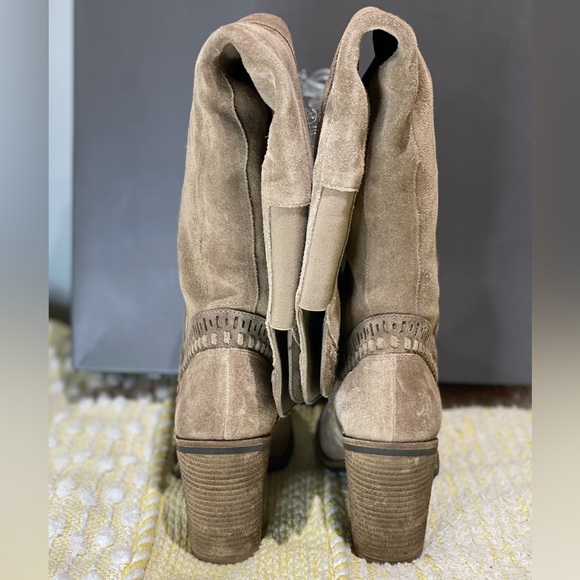 Vince Camuto VC-MADOLEE over the knee boots - Picture 3 of 7